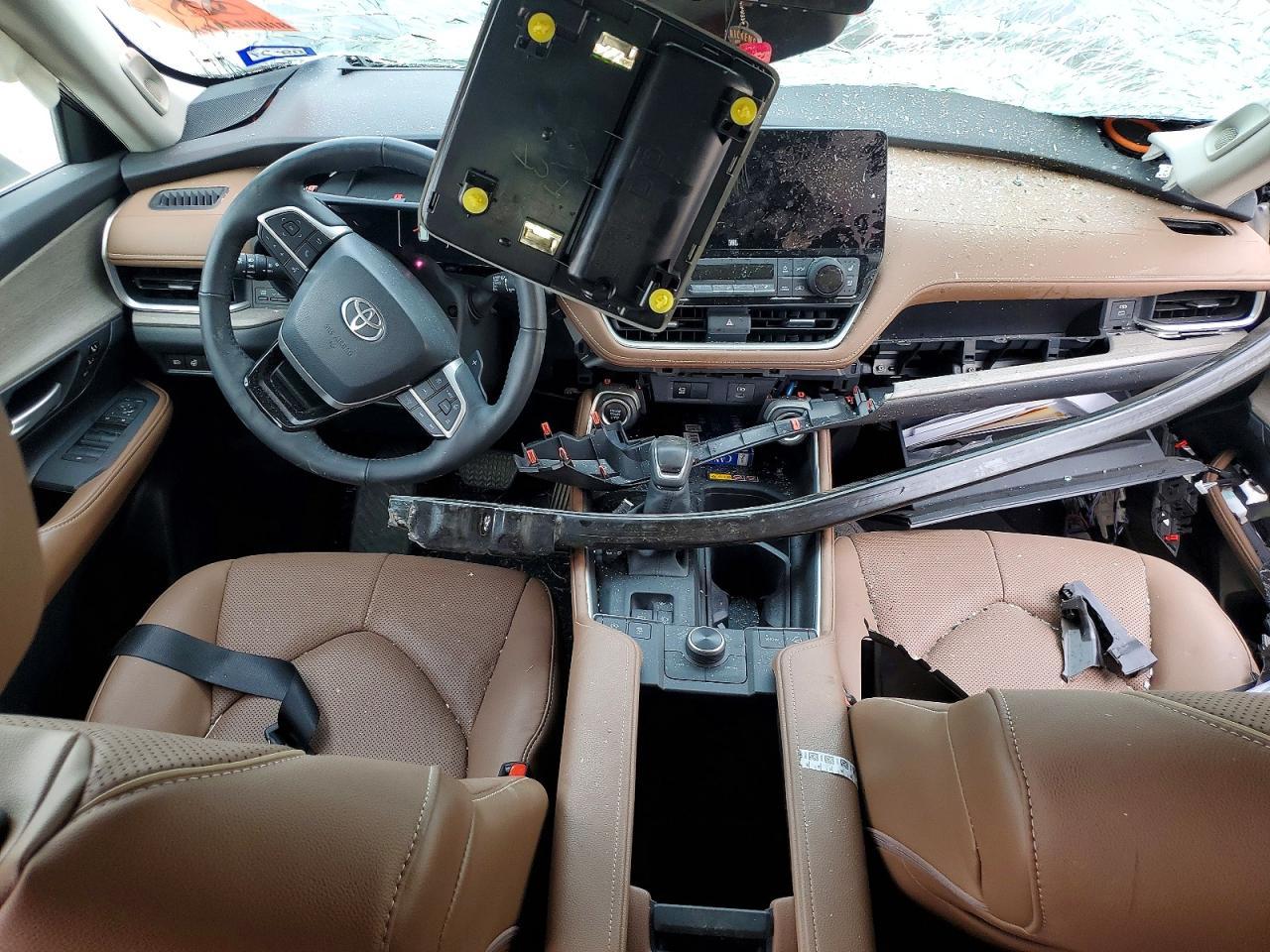 2026 Toyota Grand Highlander Platinum - zdjęcie 8