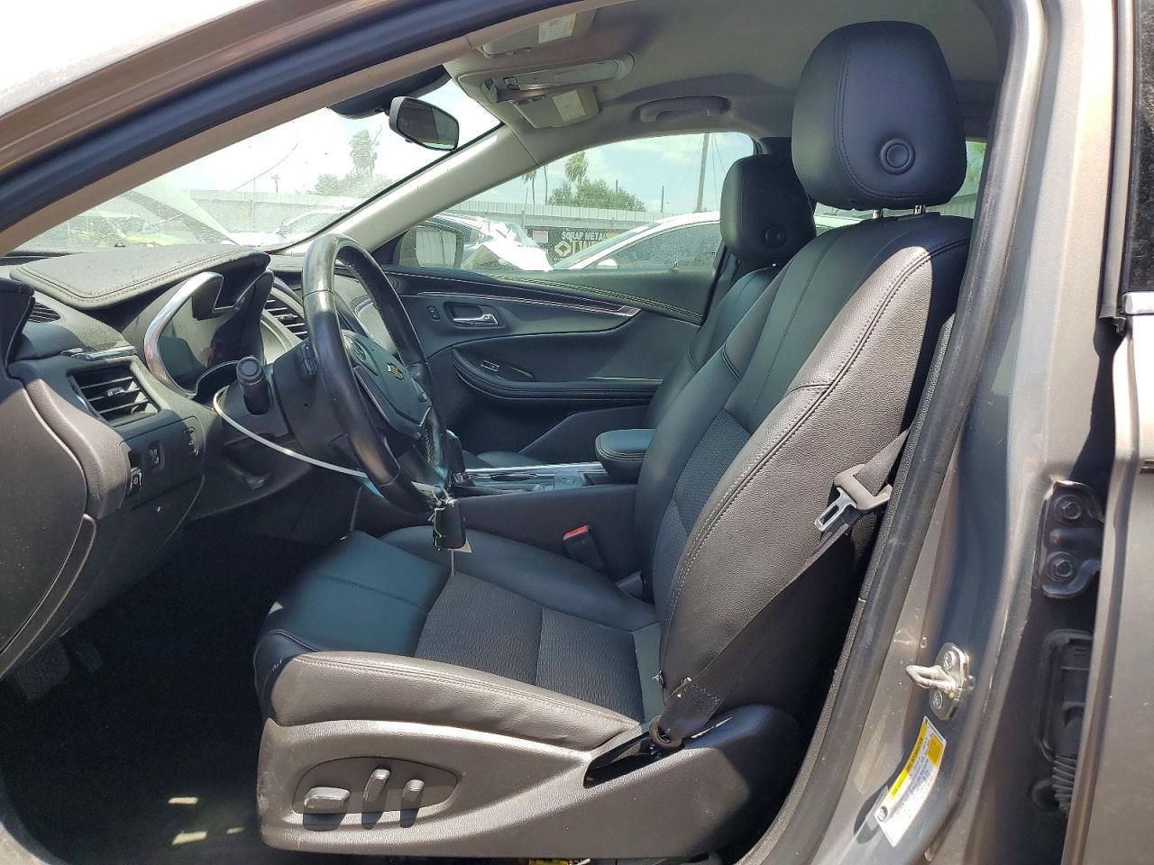 2019 Chevrolet Impala Lt - zdjęcie 7