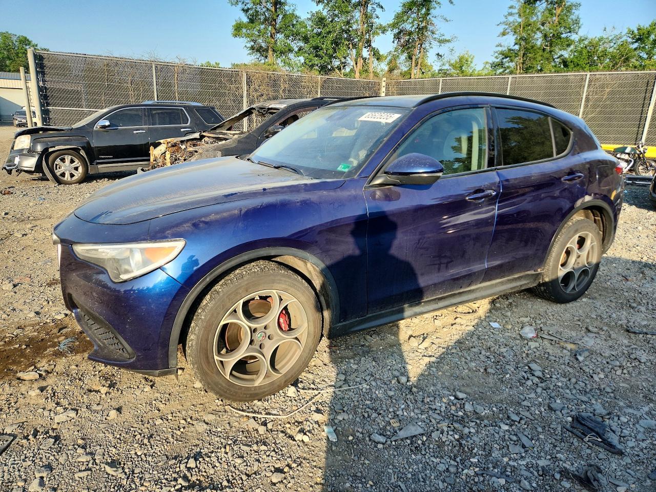 2018 Alfa Romeo Stelvio Sport - zdjęcie główne