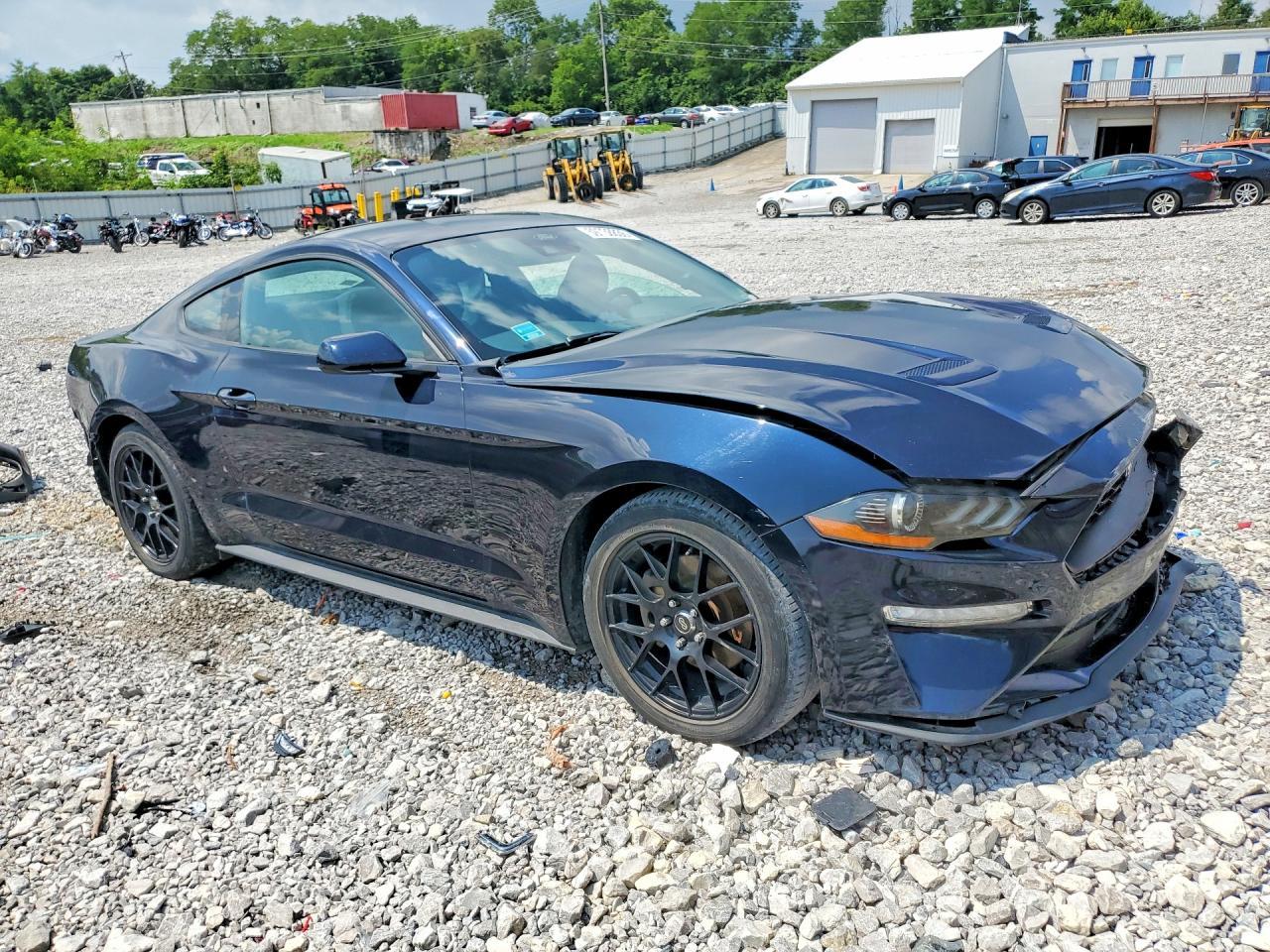 2021 Ford Mustang - zdjęcie 4
