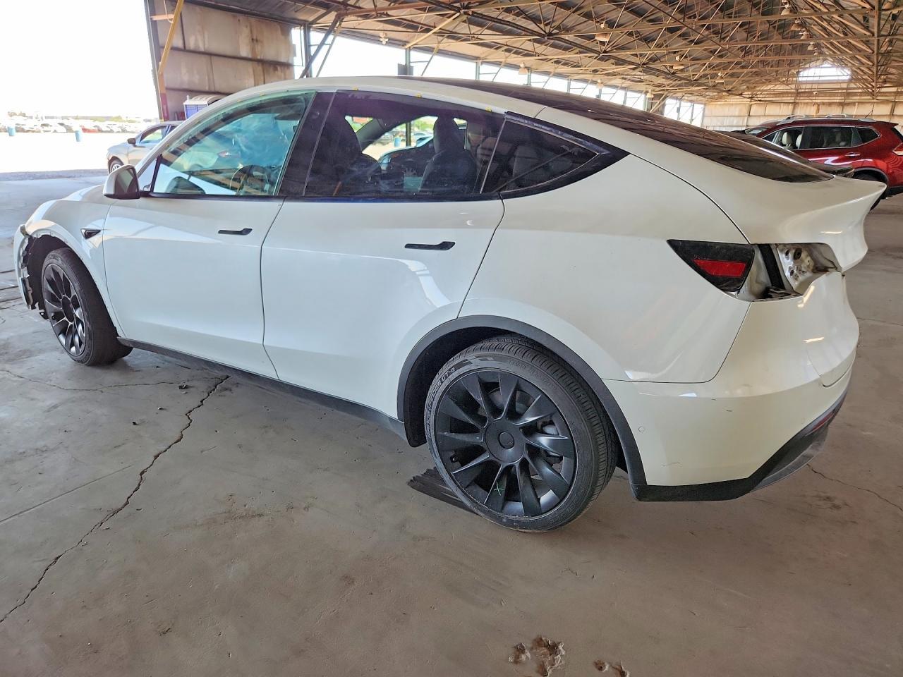 2021 Tesla Model Y - zdjęcie 2