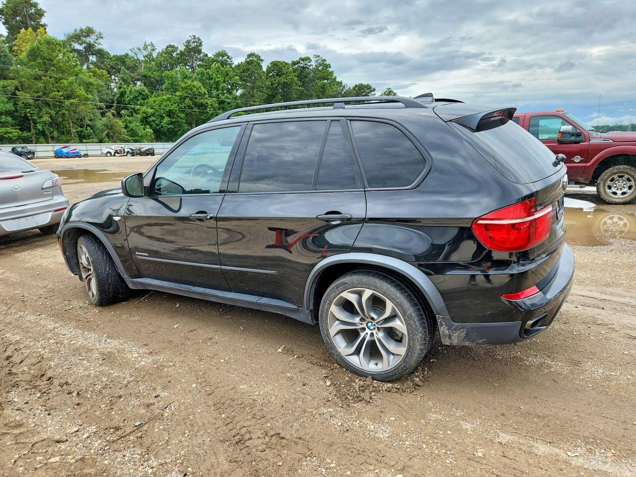 2013 BMW X5 xDrive50I - zdjęcie 2