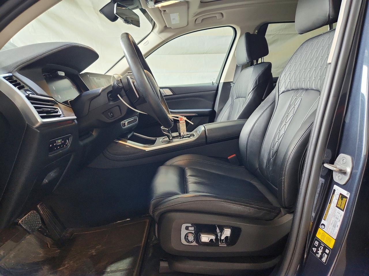 2022 BMW X7 xDrive40I - zdjęcie 7