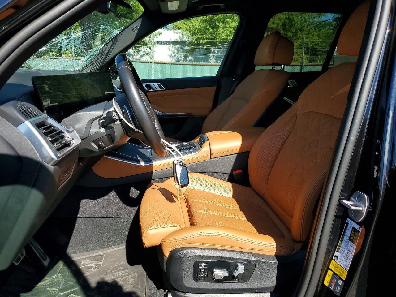 2024 BMW X5 xDrive50E - zdjęcie 7