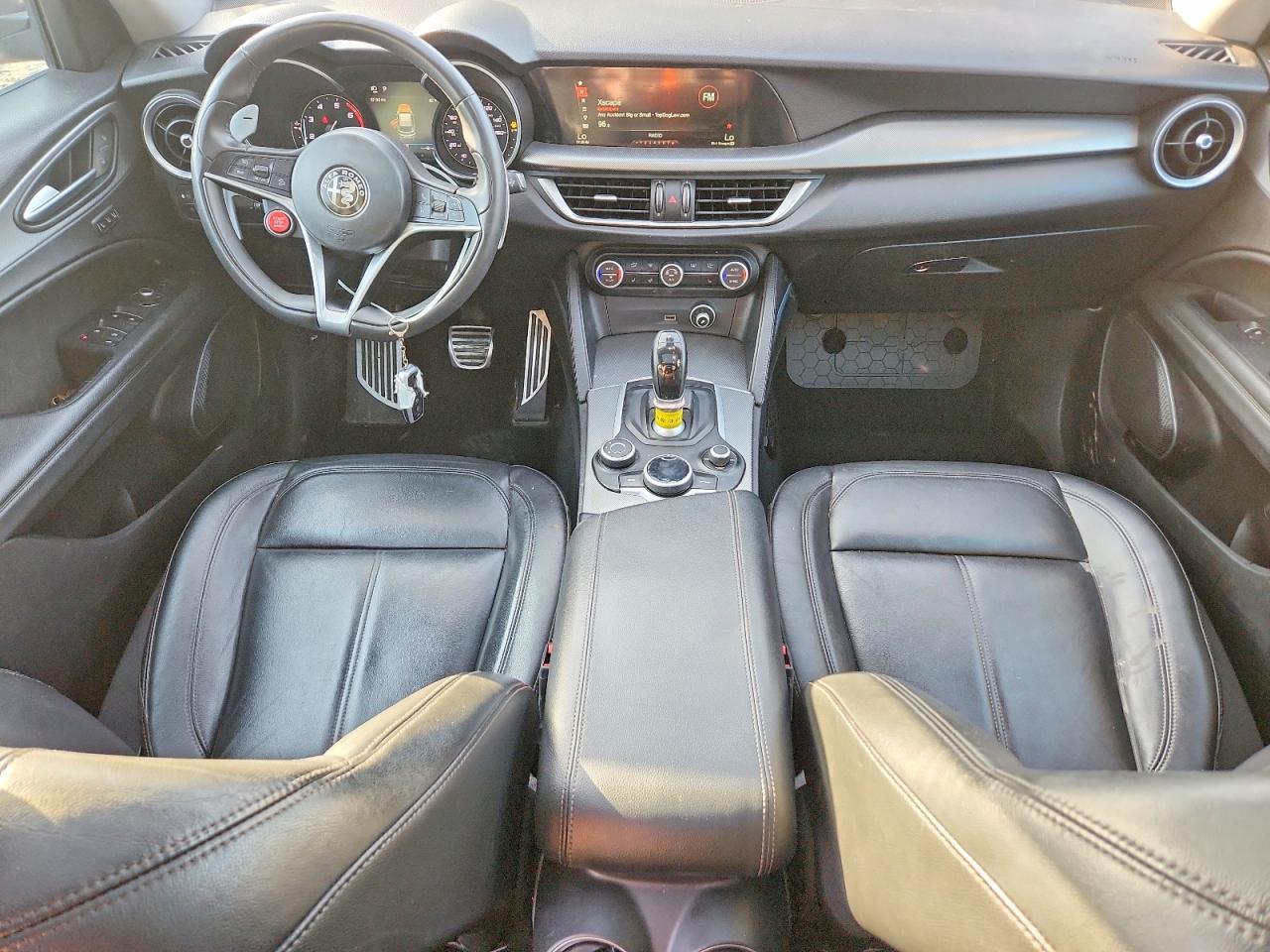2018 Alfa Romeo Stelvio Sport - zdjęcie 8