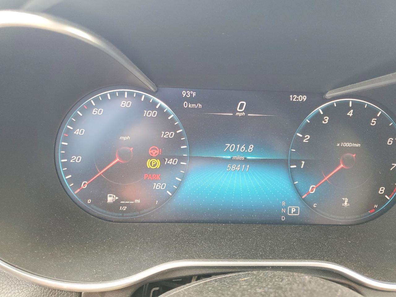 2021 Mercedes-Benz C 300 - zdjęcie 9