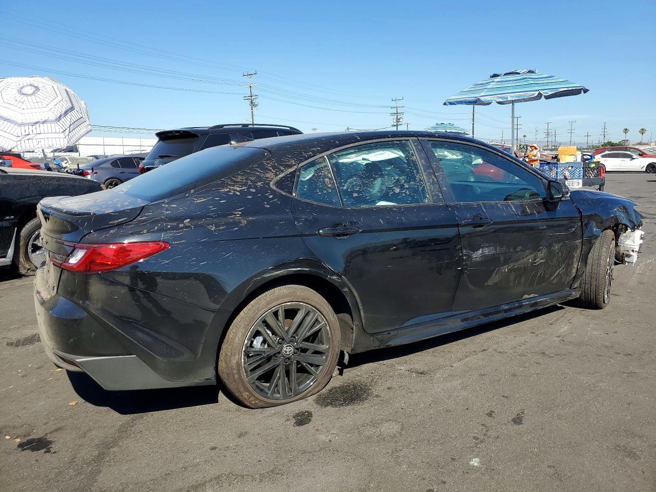 2026 Toyota Camry Se - zdjęcie 3