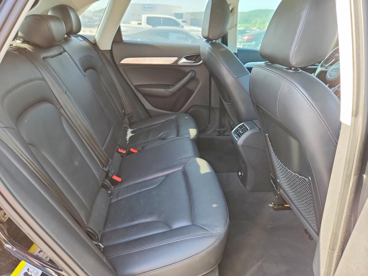 2015 Audi Q3 Premium Plus - zdjęcie 11