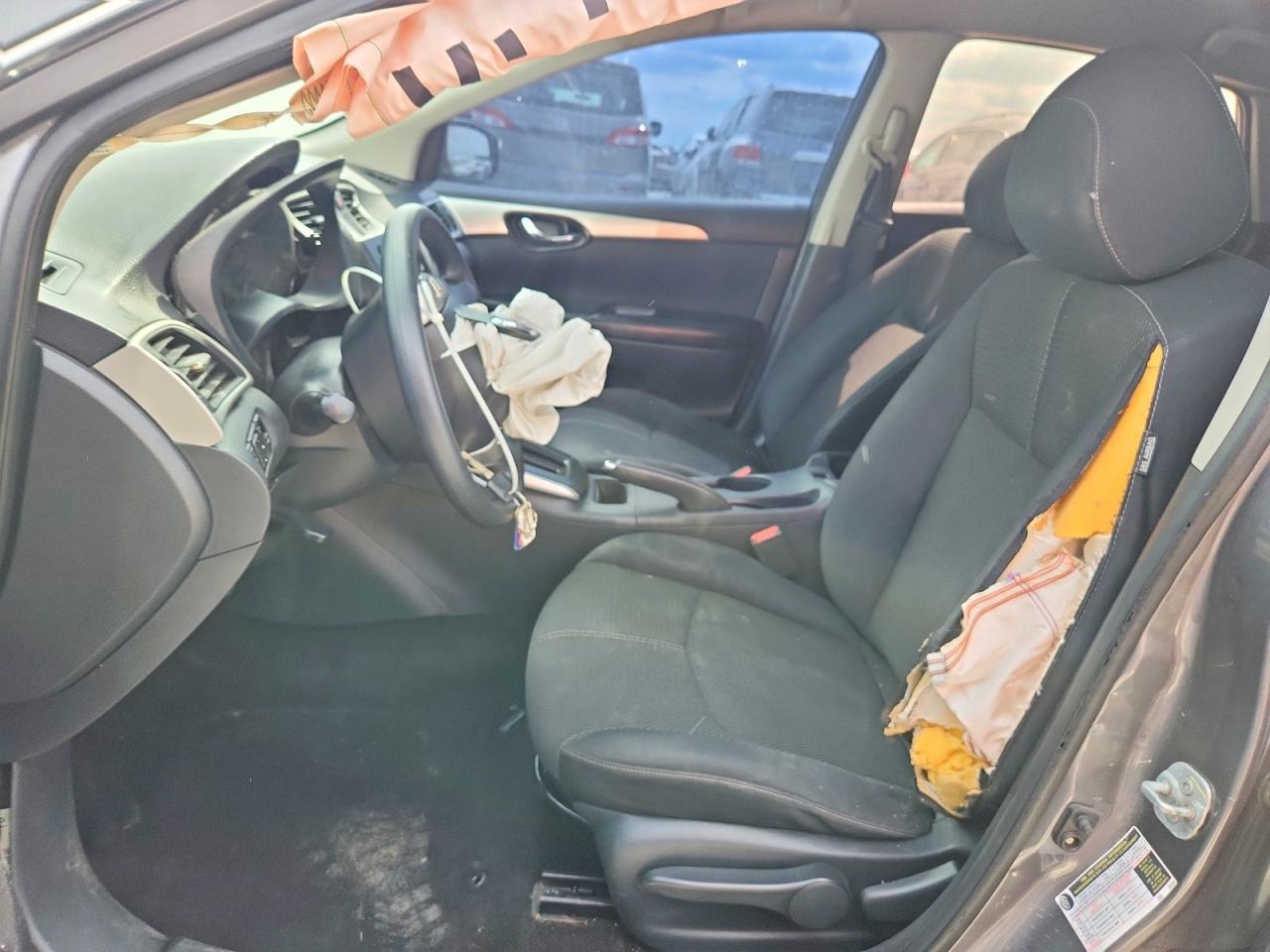 2017 Nissan Sentra S - zdjęcie 7