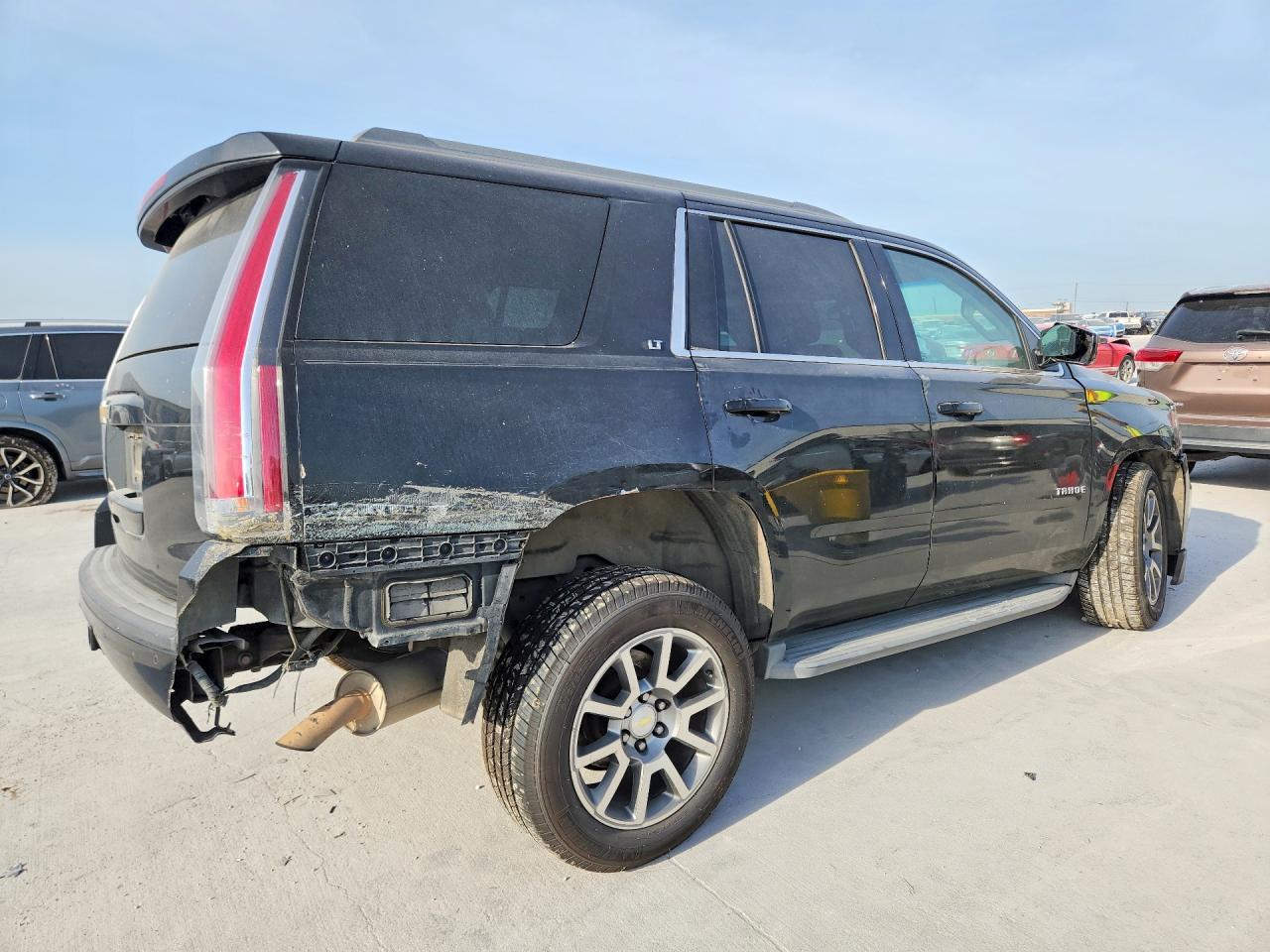 2015 Chevrolet Tahoe C1500 Lt - zdjęcie 3
