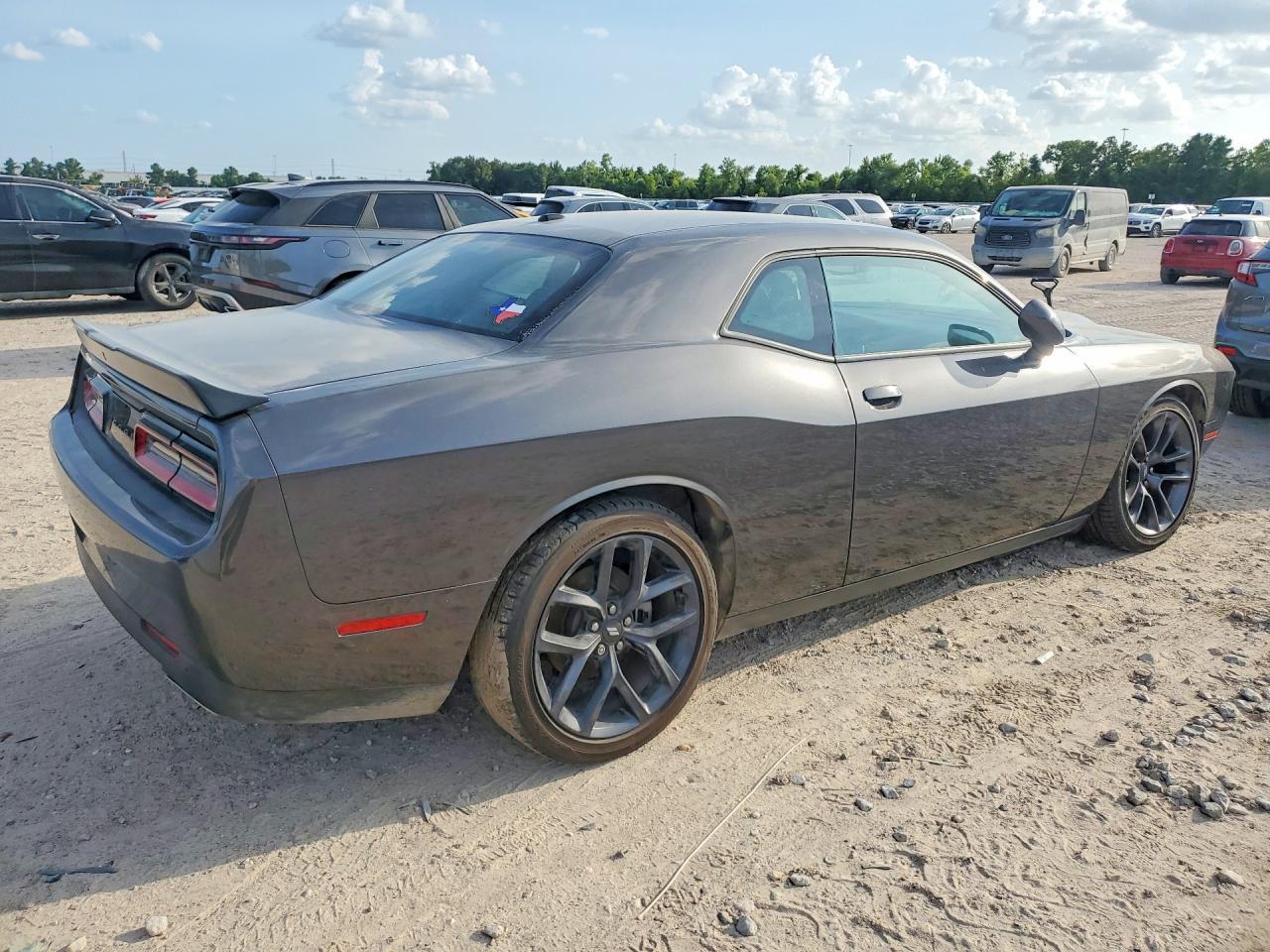2023 Dodge Challenger Gt - zdjęcie 3