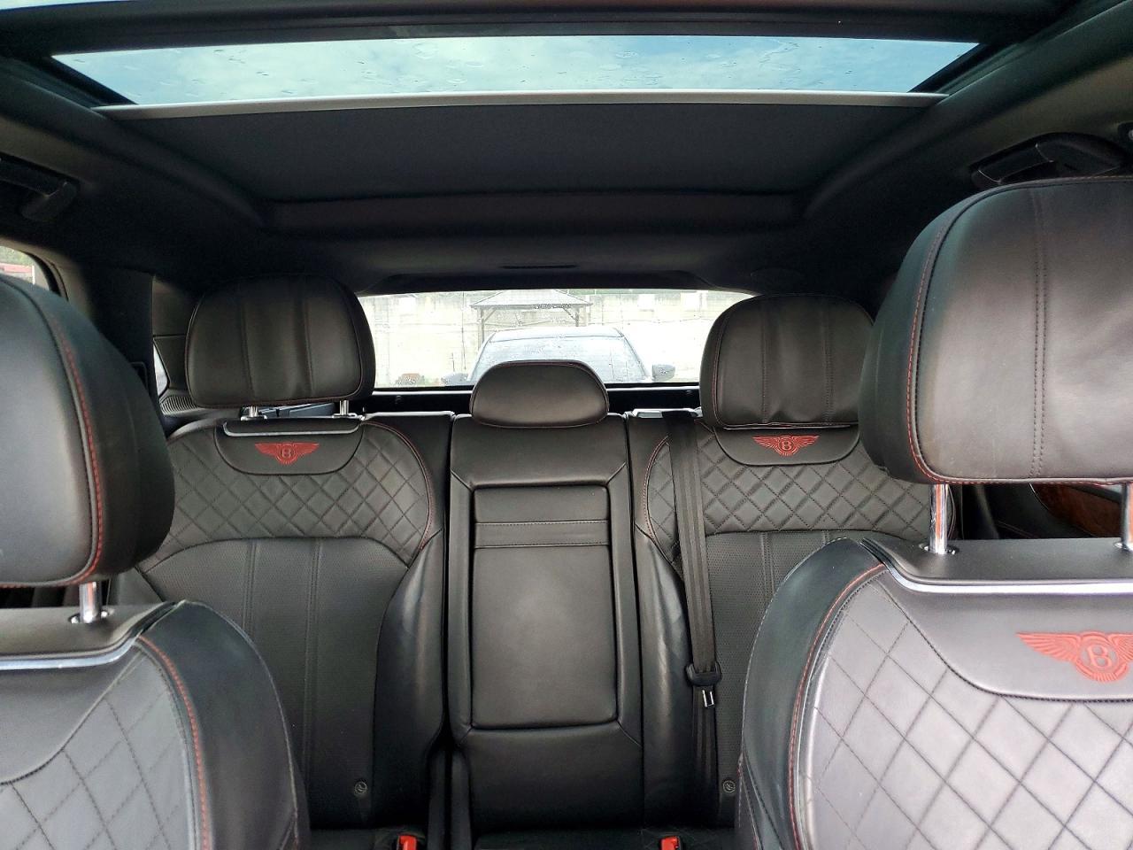 2017 Bentley Bentayga - zdjęcie 10