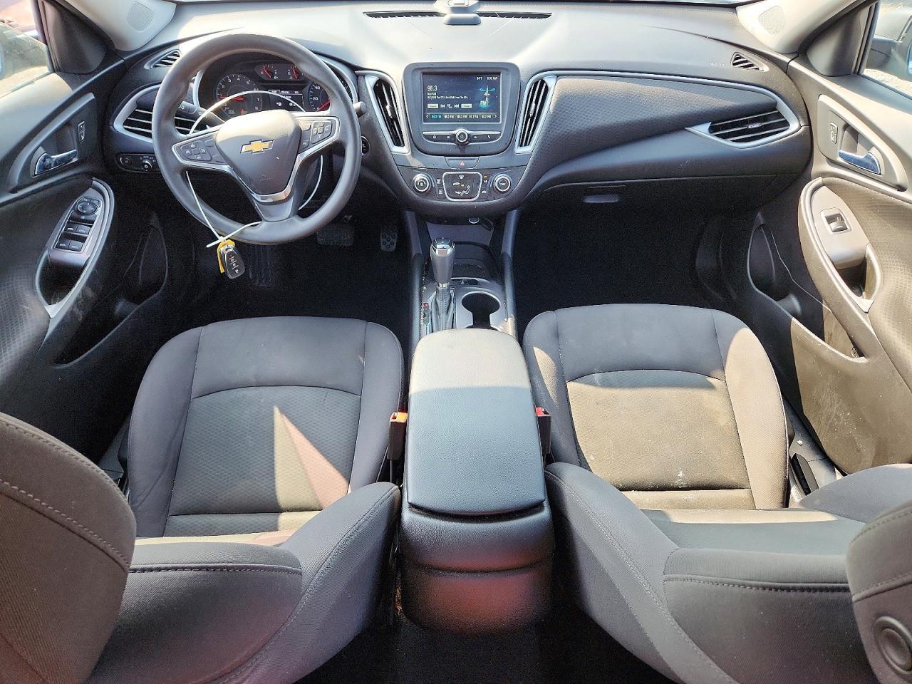 2017 Chevrolet Malibu Ls - zdjęcie 8