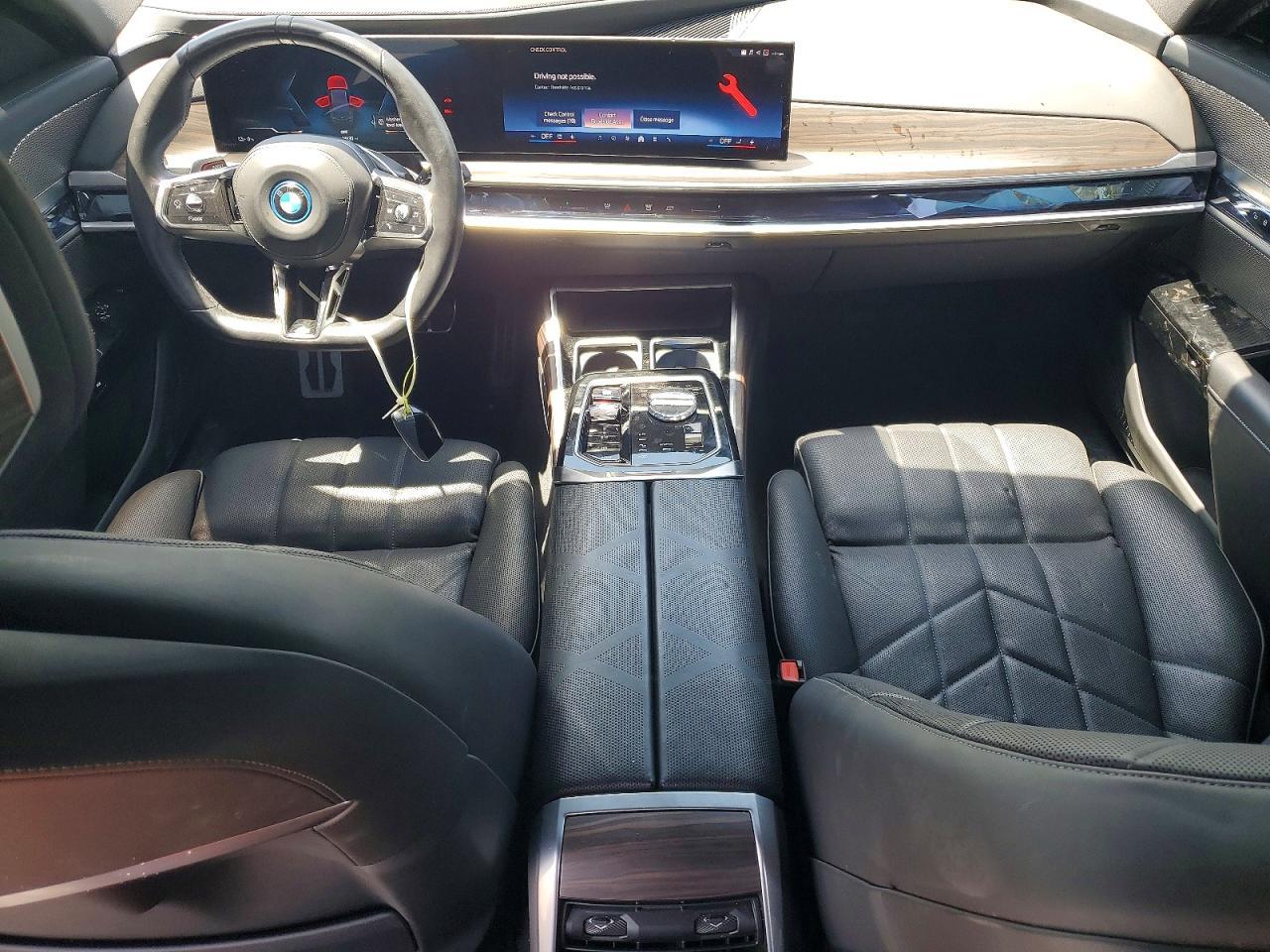 2024 BMW I7 xDrive60 - zdjęcie 8