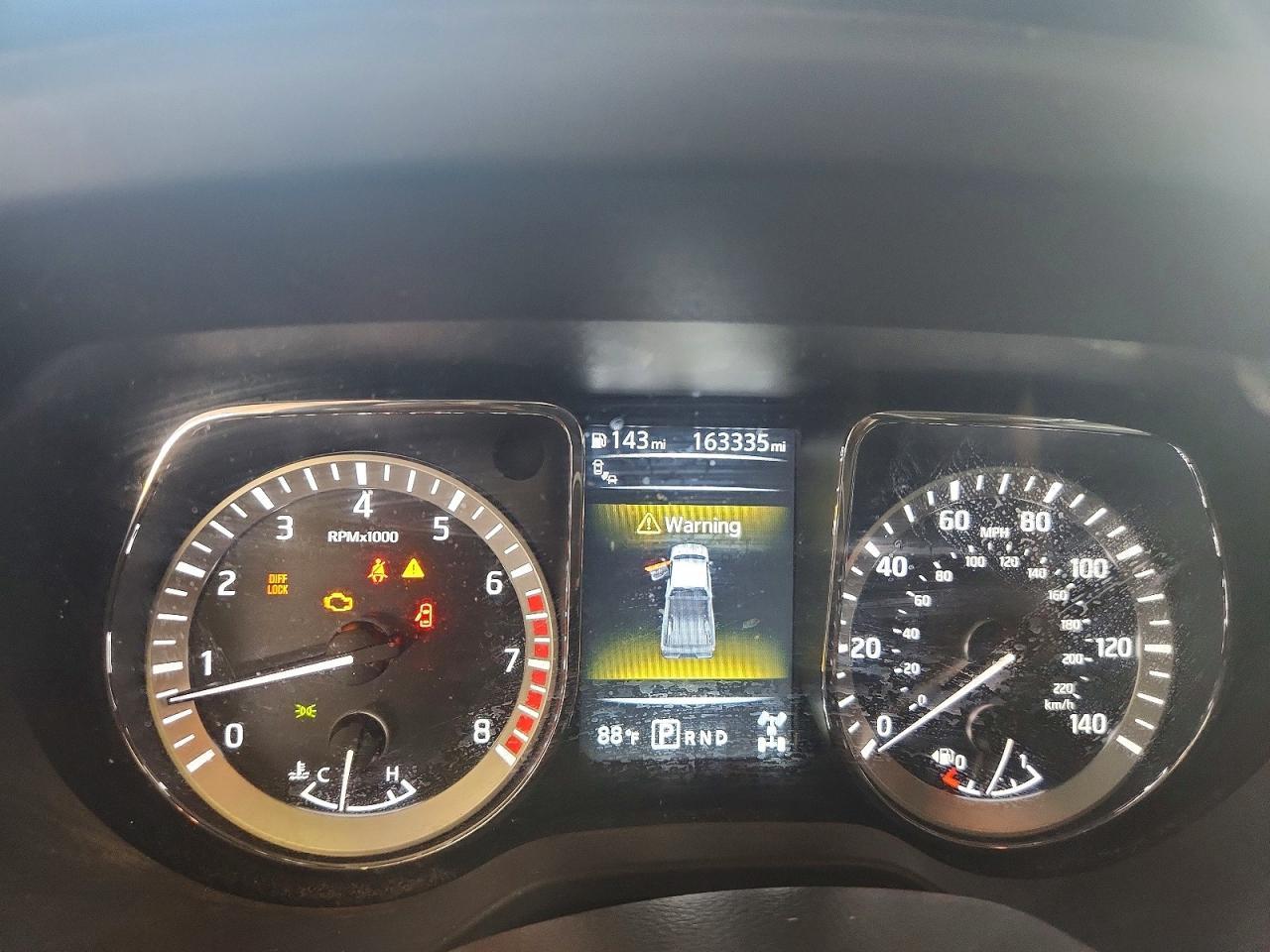 2017 Nissan Titan Pro-4X - zdjęcie 9