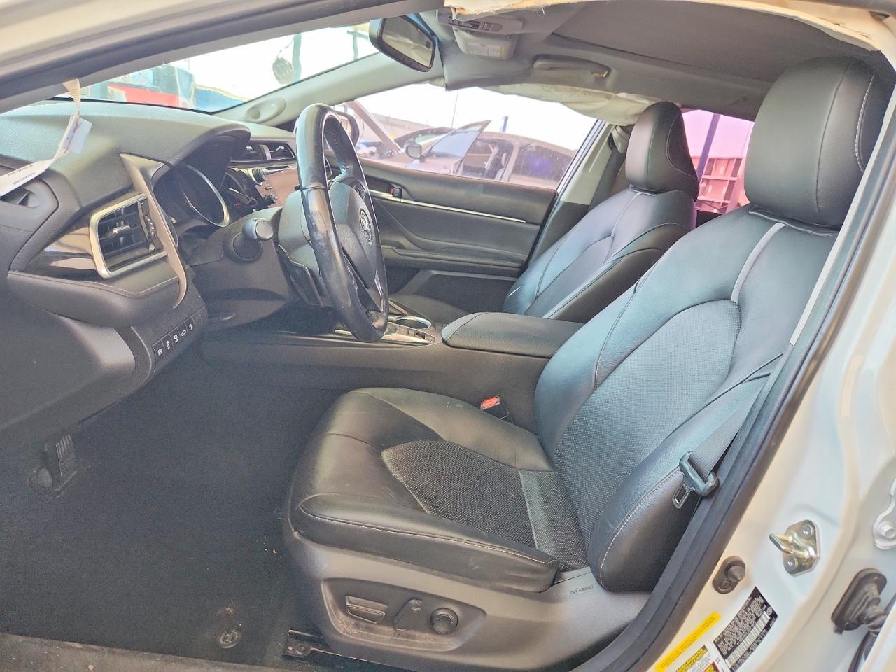 2018 Toyota Camry Xse - zdjęcie 7