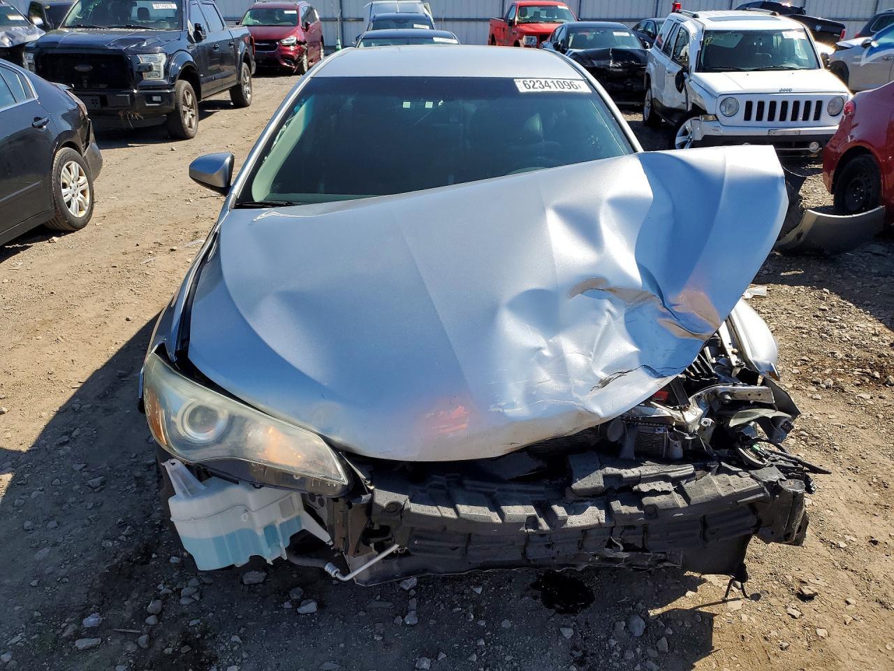 2016 Toyota Camry Se - zdjęcie 9