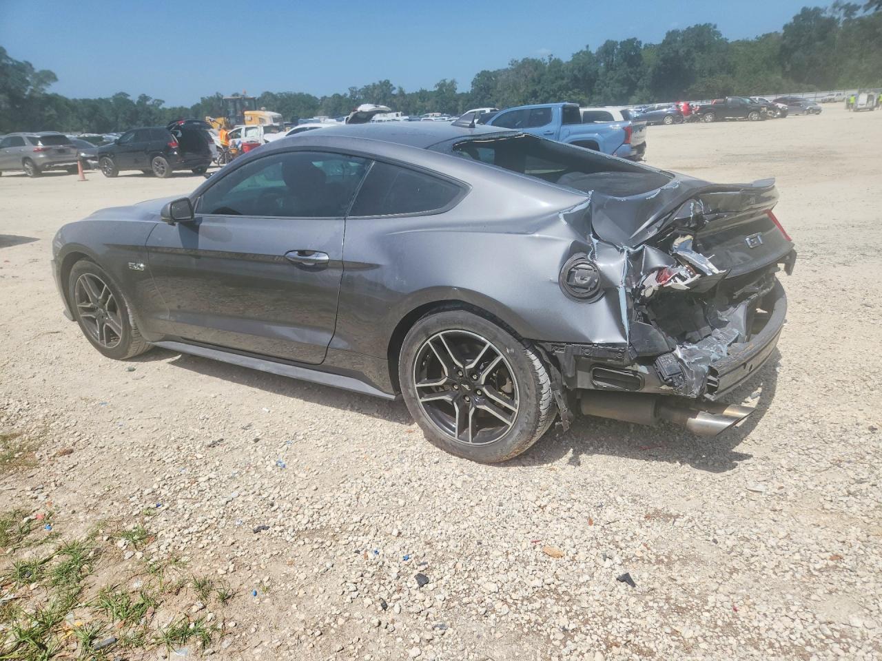 2022 Ford Mustang Gt - zdjęcie 2