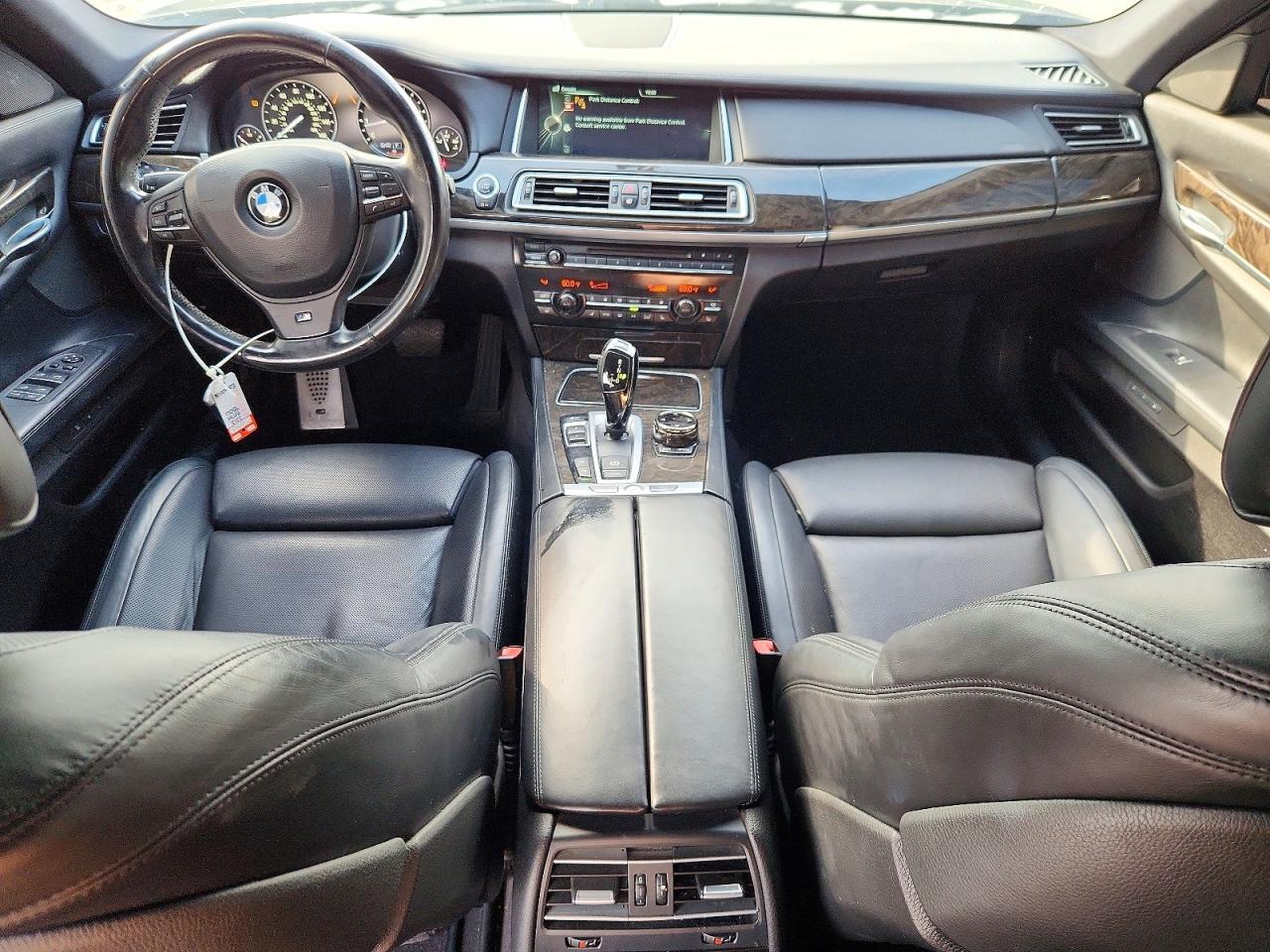 2013 BMW 750 Li - zdjęcie 8