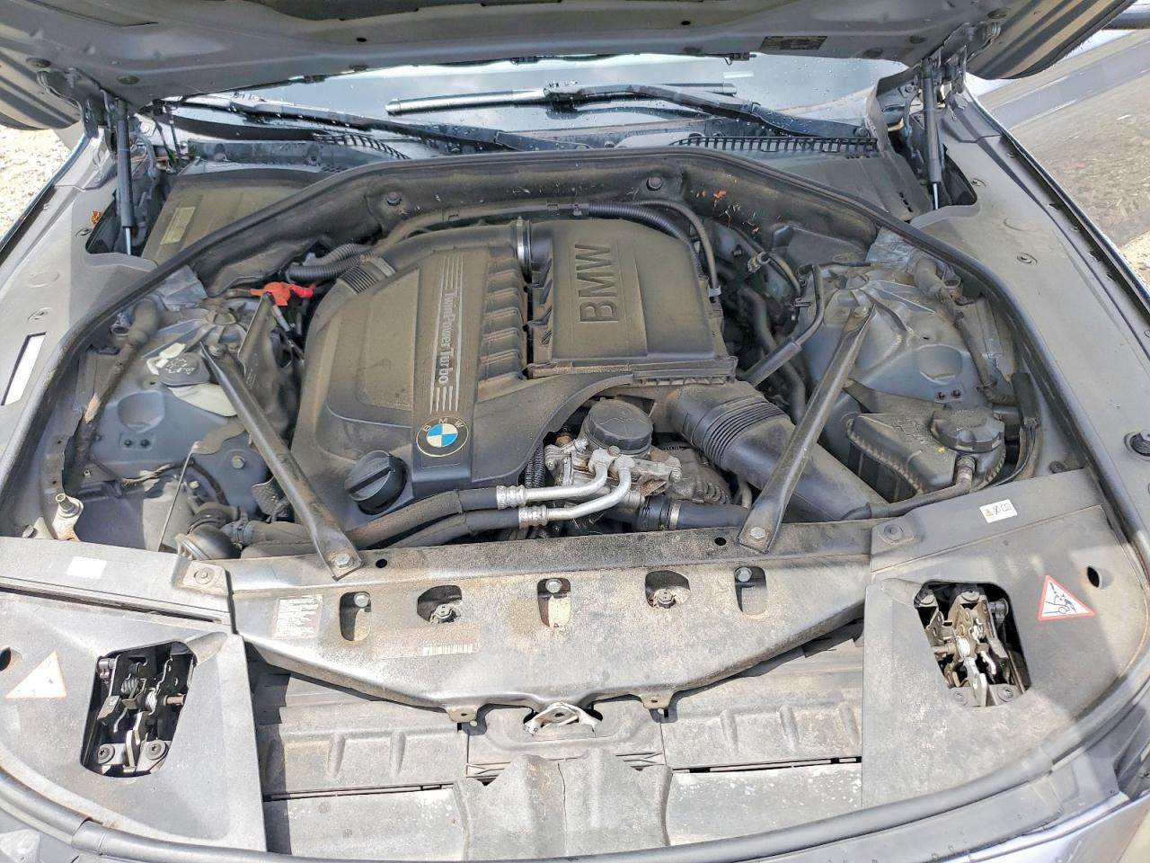 2013 BMW 740 I - zdjęcie 11