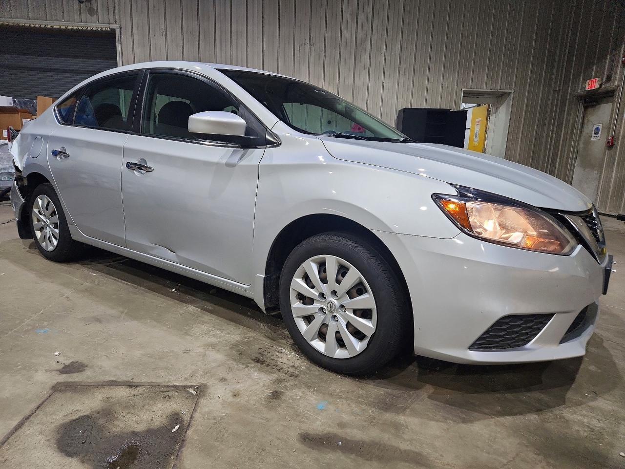 2019 Nissan Sentra S - zdjęcie 4
