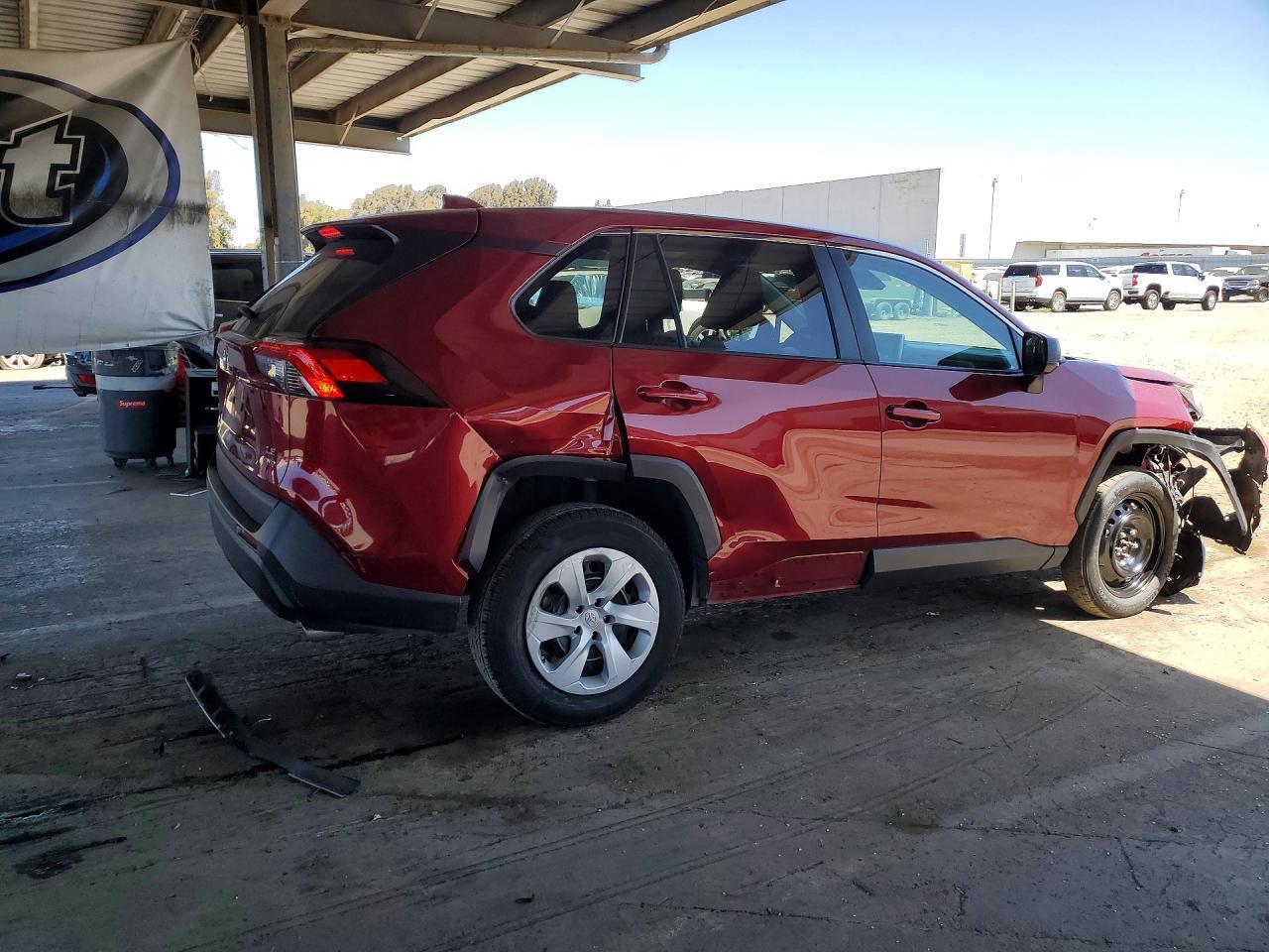 2024 Toyota Rav4 Le - zdjęcie 3
