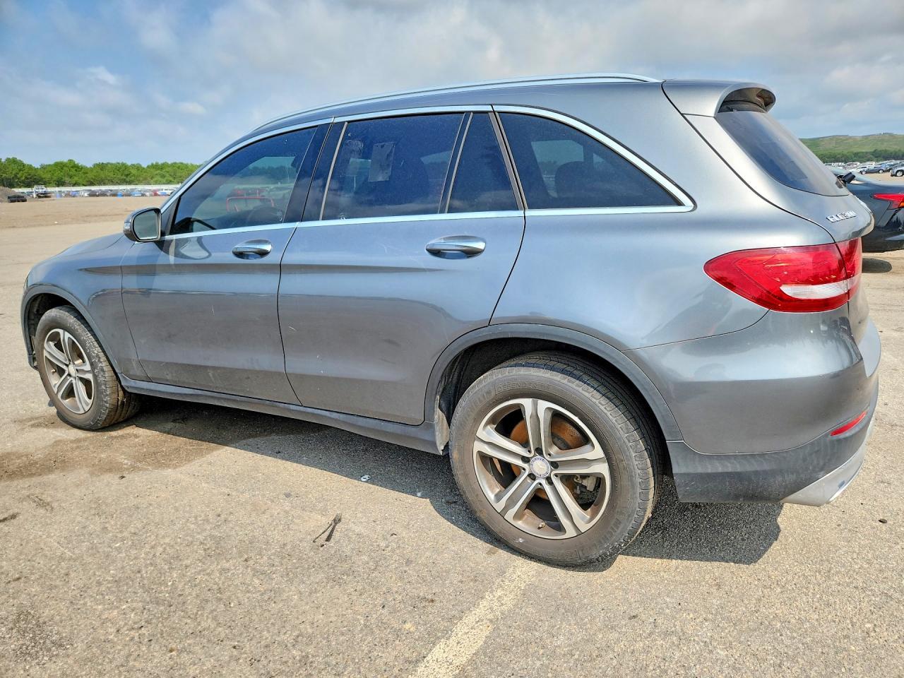 2017 Mercedes-Benz Glc 300 4Matic - zdjęcie 2