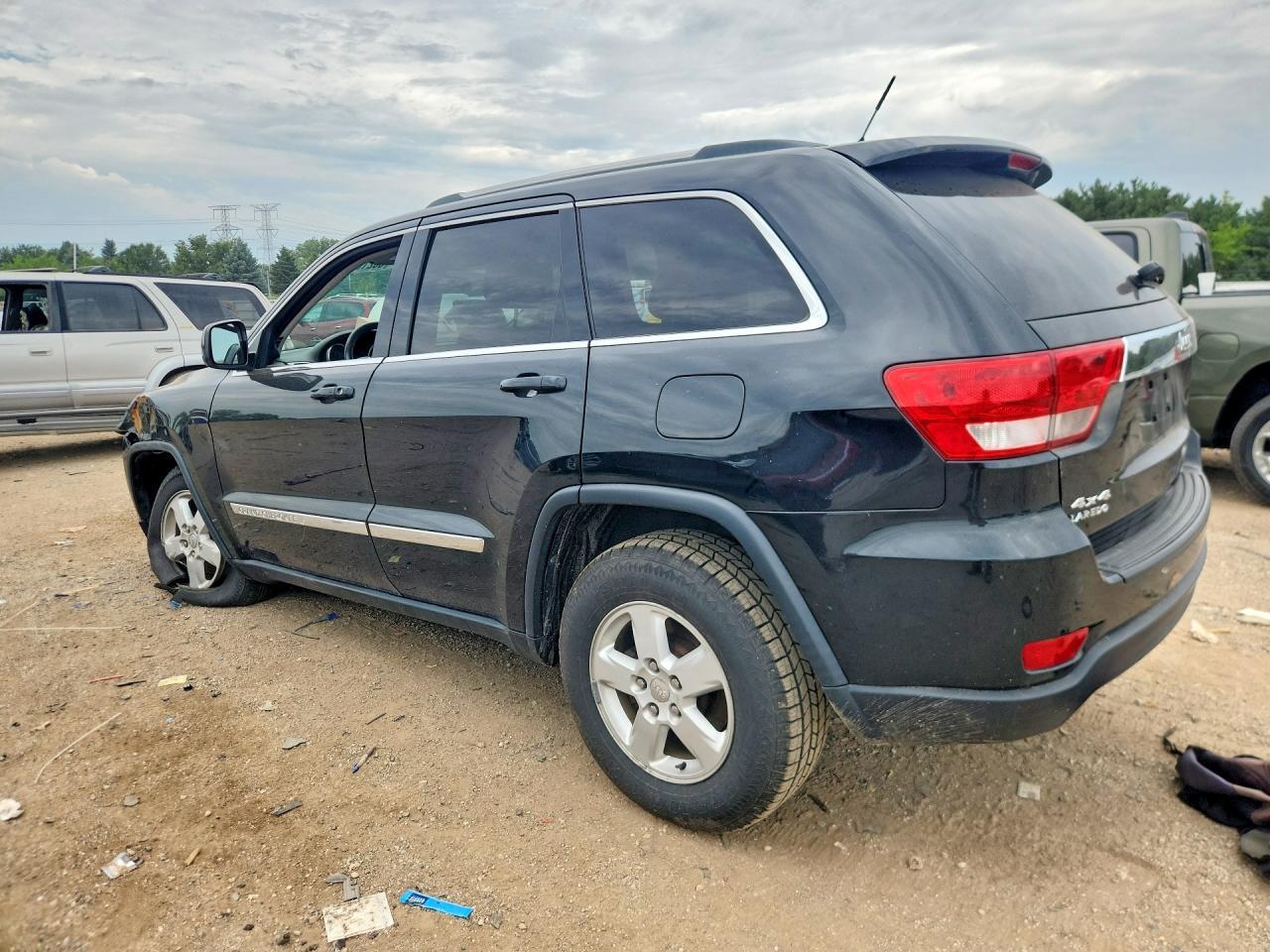 2013 Jeep Grand Cherokee Laredo - zdjęcie 2