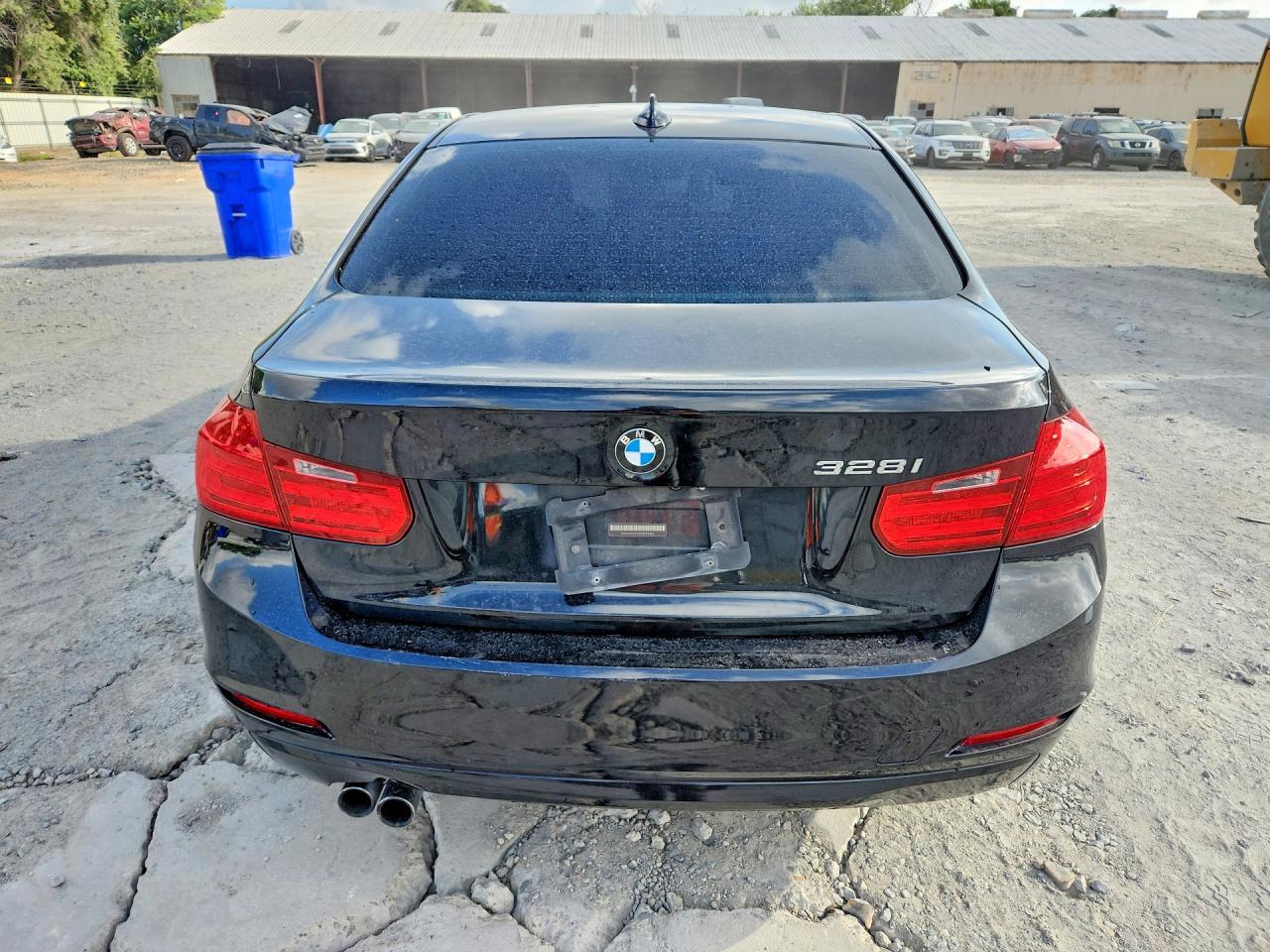 2013 BMW 328 I - zdjęcie 6