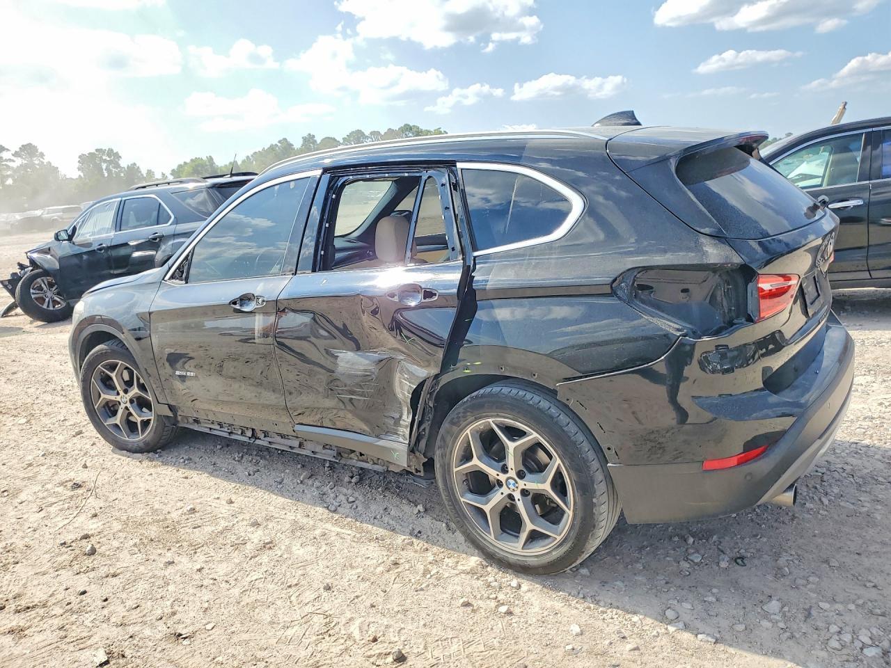 2017 BMW X1 Sdrive28I - zdjęcie 2