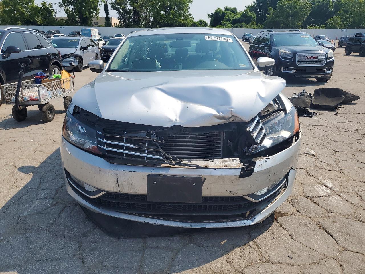 2015 Volkswagen Passat Sel - zdjęcie 5