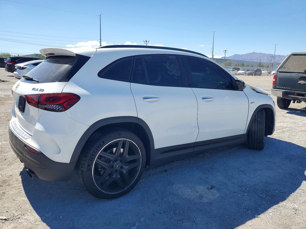 2022 Mercedes-Benz Gla 35 Amg - zdjęcie 3
