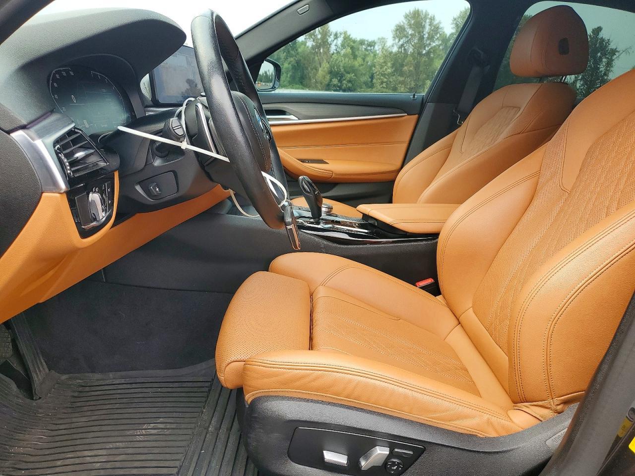 2021 BMW 530 I - zdjęcie 7