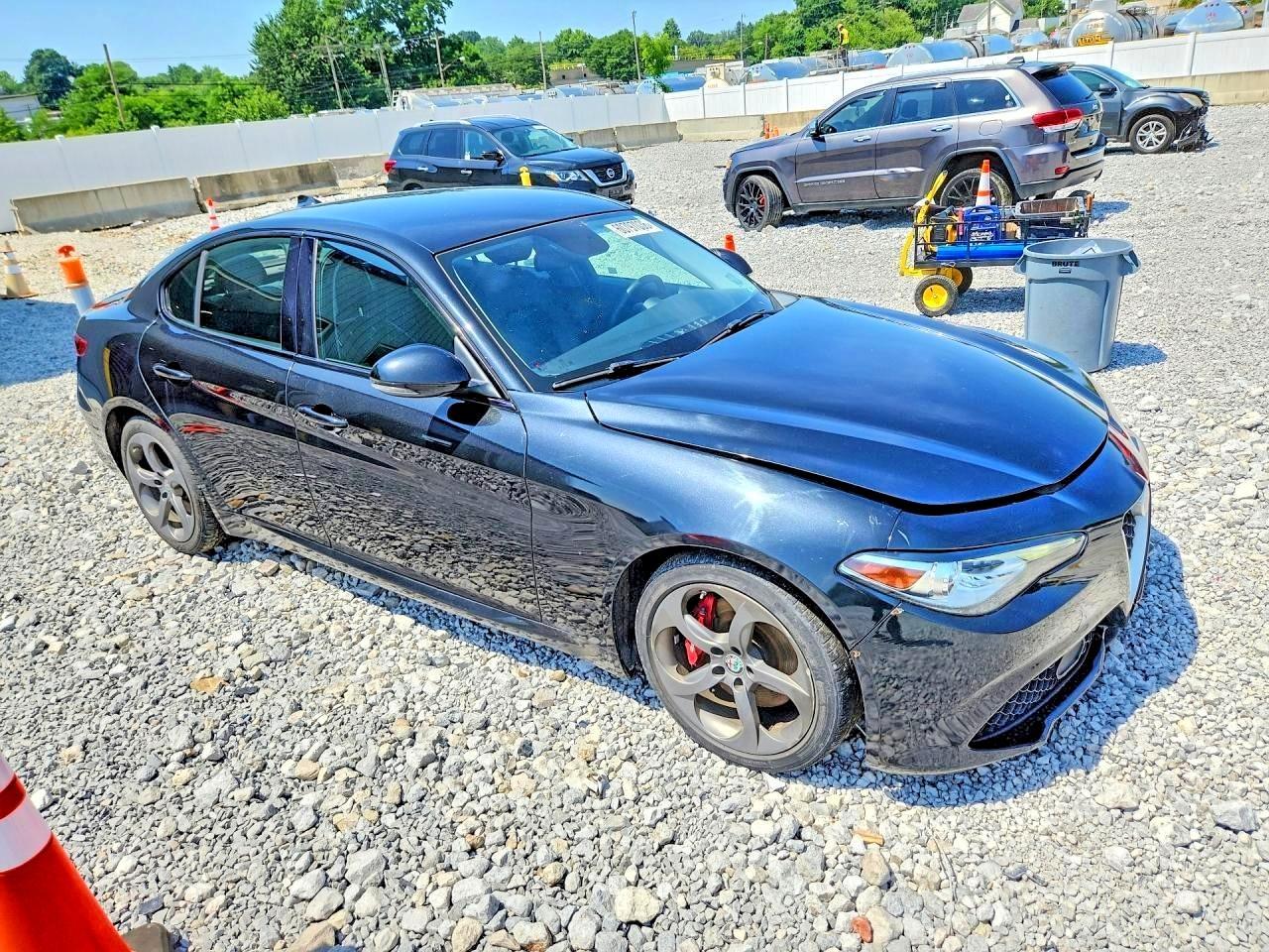 2018 Alfa Romeo Giulia - zdjęcie 4