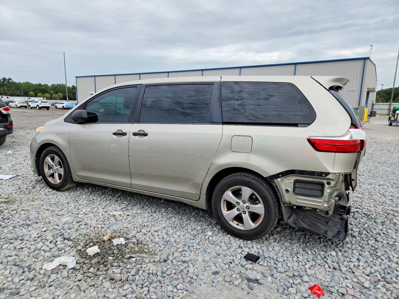 2016 Toyota Sienna L 7-Passenger - zdjęcie 2