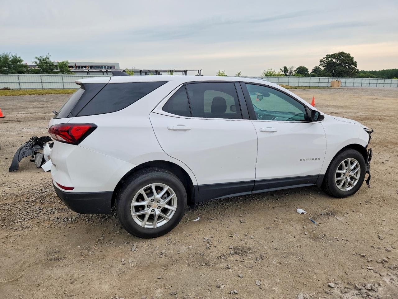 2022 Chevrolet Equinox Lt - zdjęcie 3