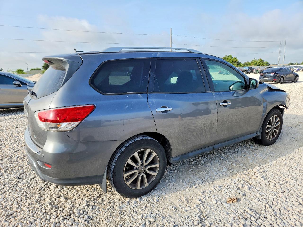 2015 Nissan Pathfinder Sv - zdjęcie 3