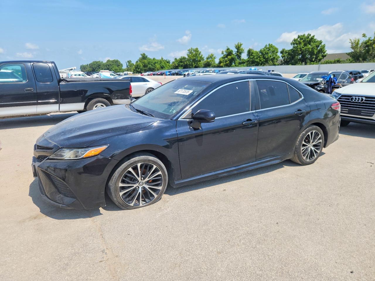 2018 Toyota Camry Se - zdjęcie główne