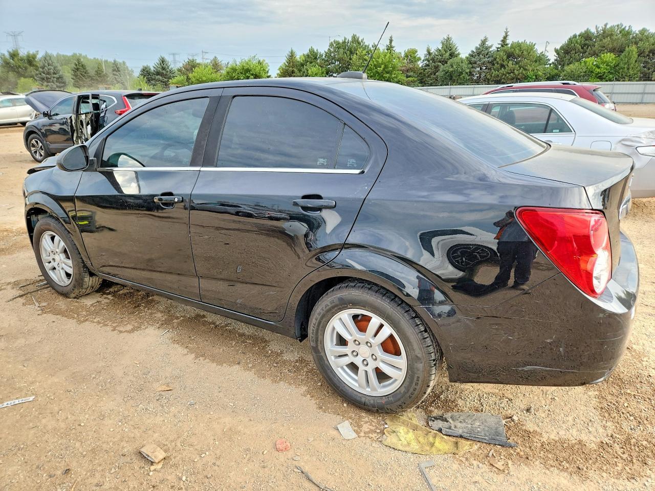 2016 Chevrolet Sonic Lt - zdjęcie 2