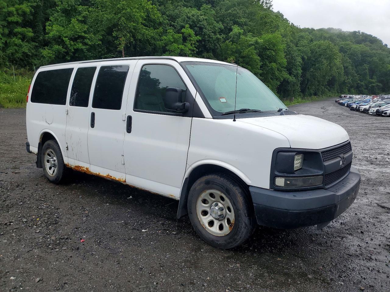 2013 Chevrolet Express G1500 Ls - zdjęcie 4