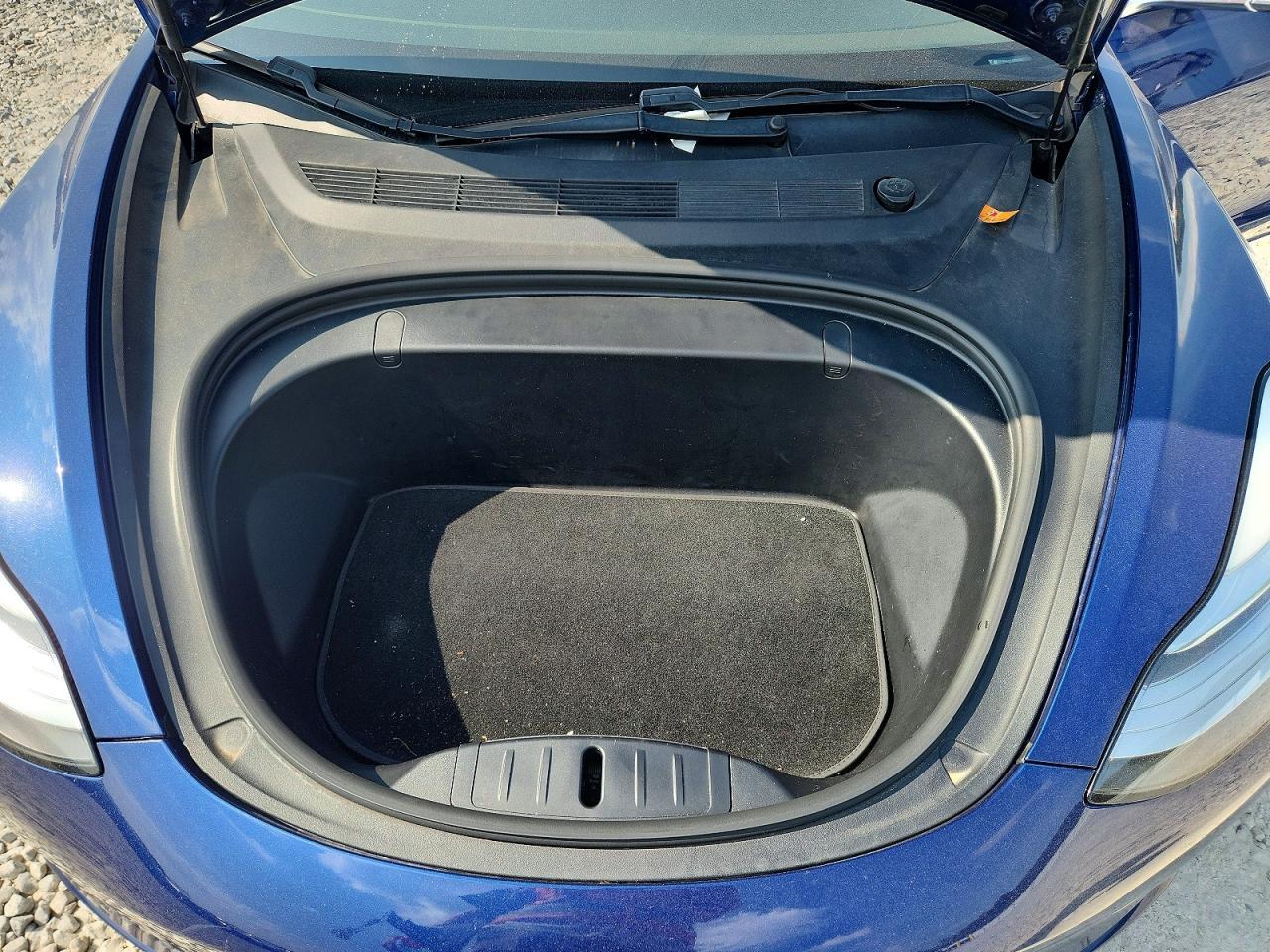 2018 Tesla Model 3 - zdjęcie 11