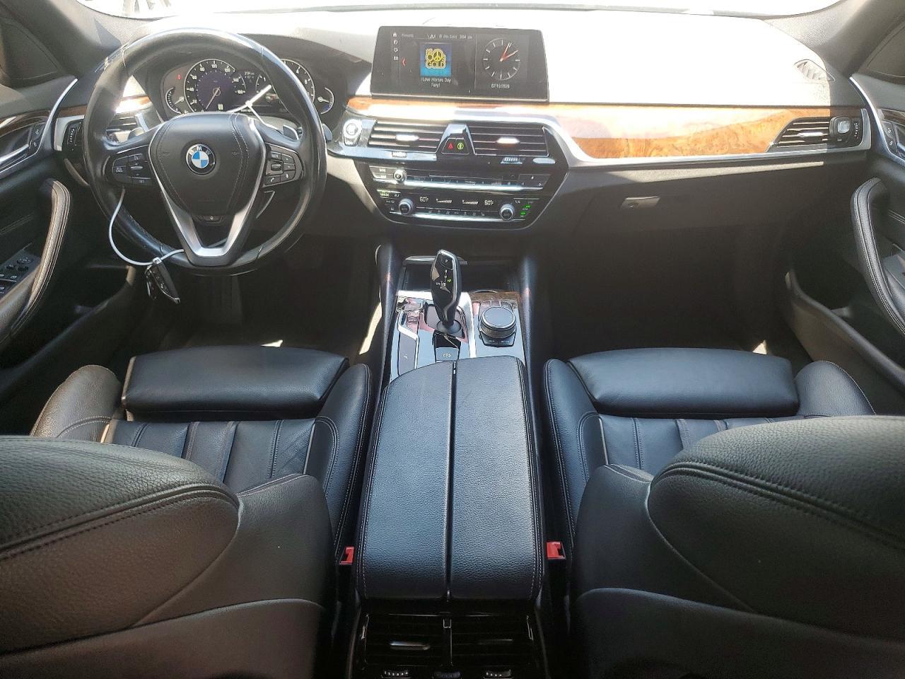 2019 BMW 530 Xi - zdjęcie 8
