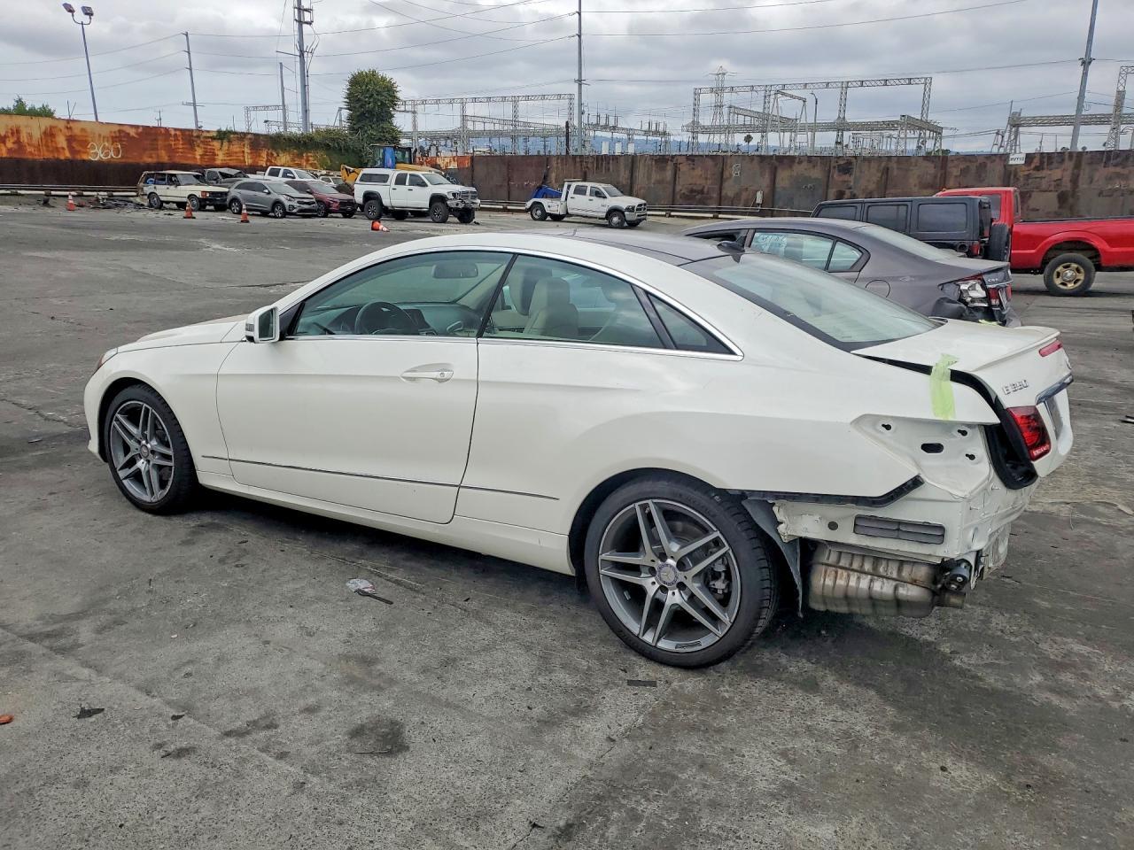 2014 Mercedes-Benz E 350 - zdjęcie 2