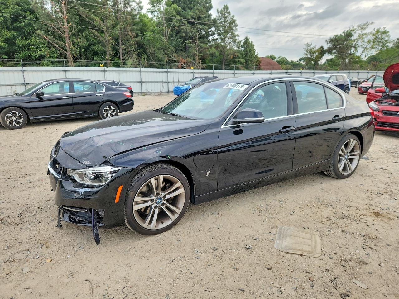 2018 BMW 330E - zdjęcie główne