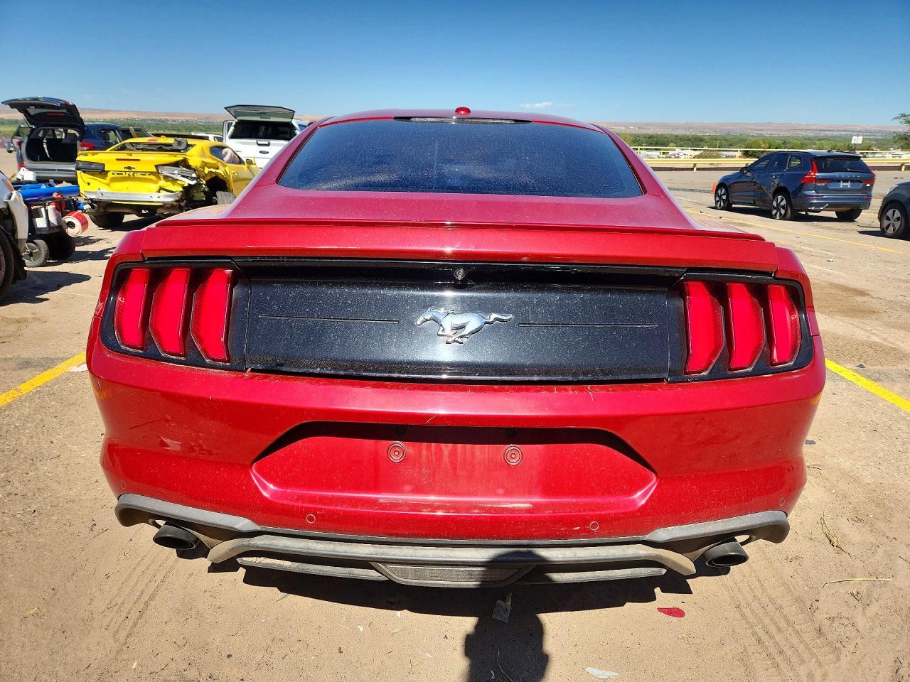 2020 Ford Mustang - zdjęcie 6