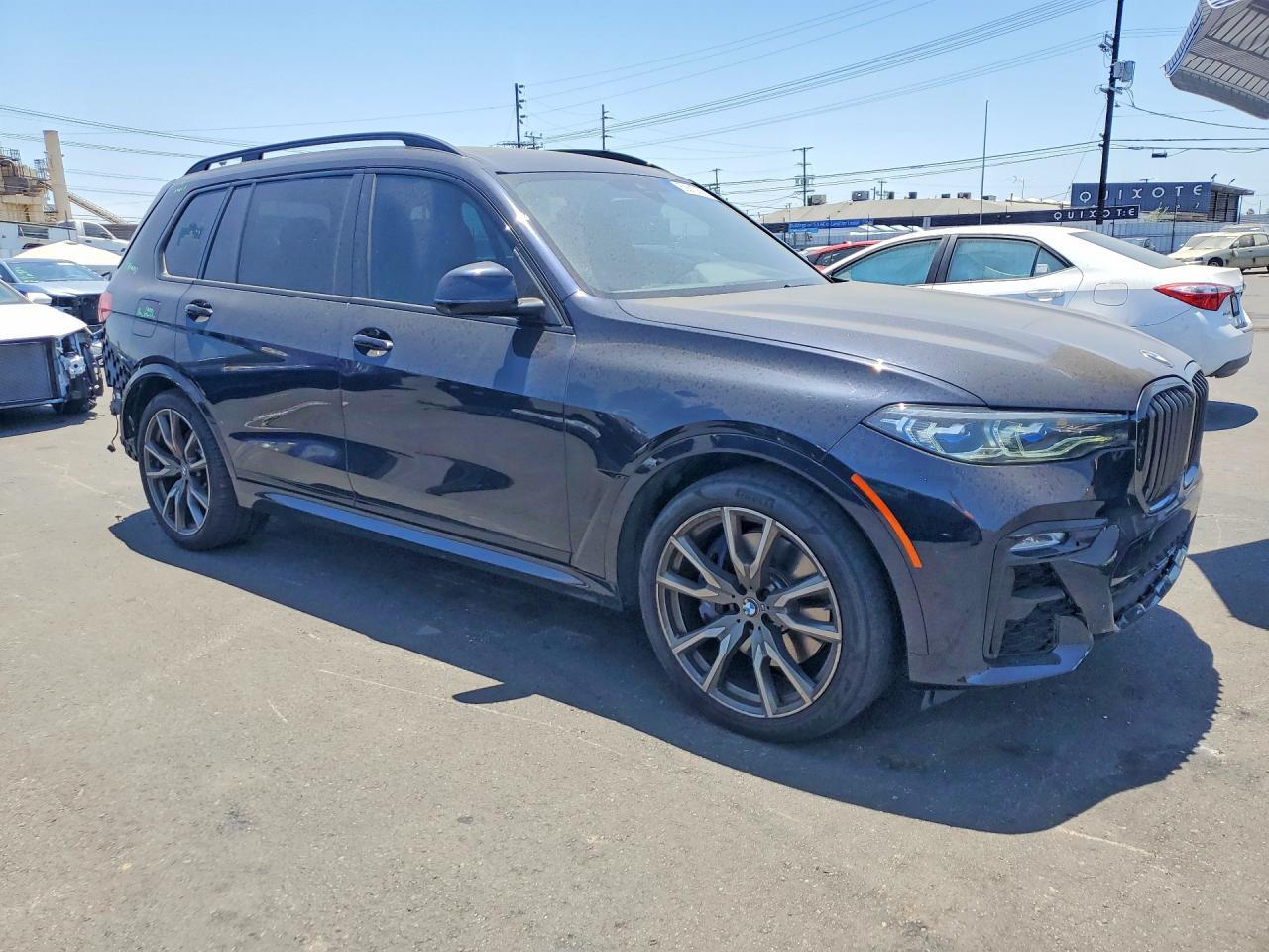 2022 BMW X7 M50I - zdjęcie 4