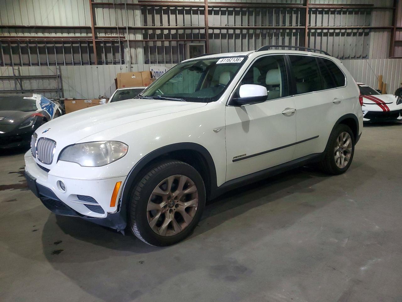 2013 BMW X5 xDrive35I - zdjęcie główne