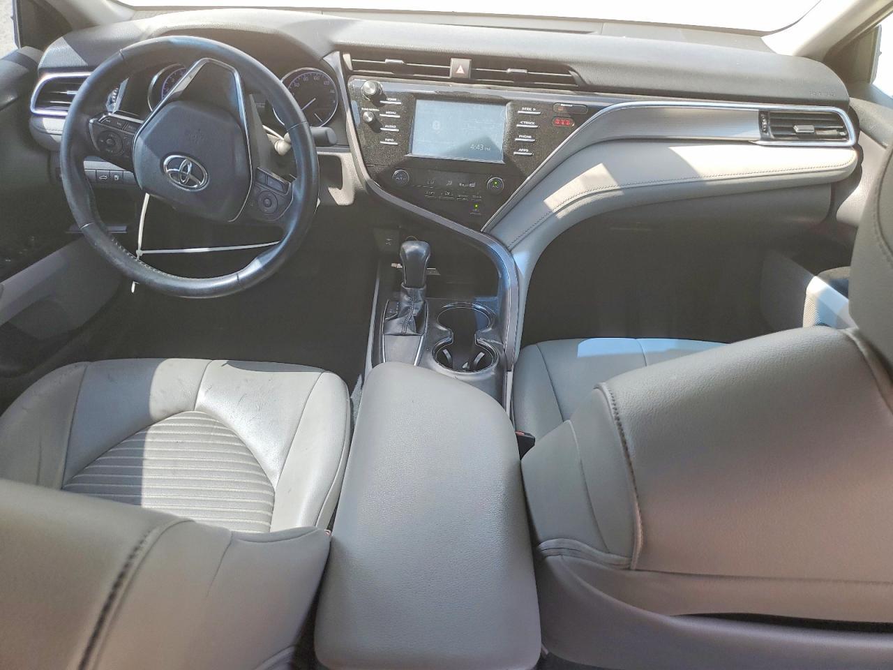 2018 Toyota Camry Se - zdjęcie 8