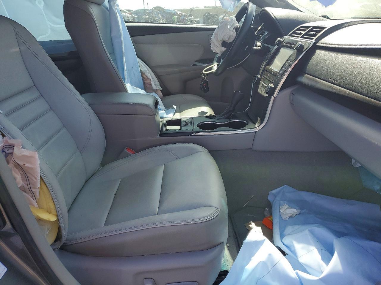 2015 Toyota Camry Xle - zdjęcie 7