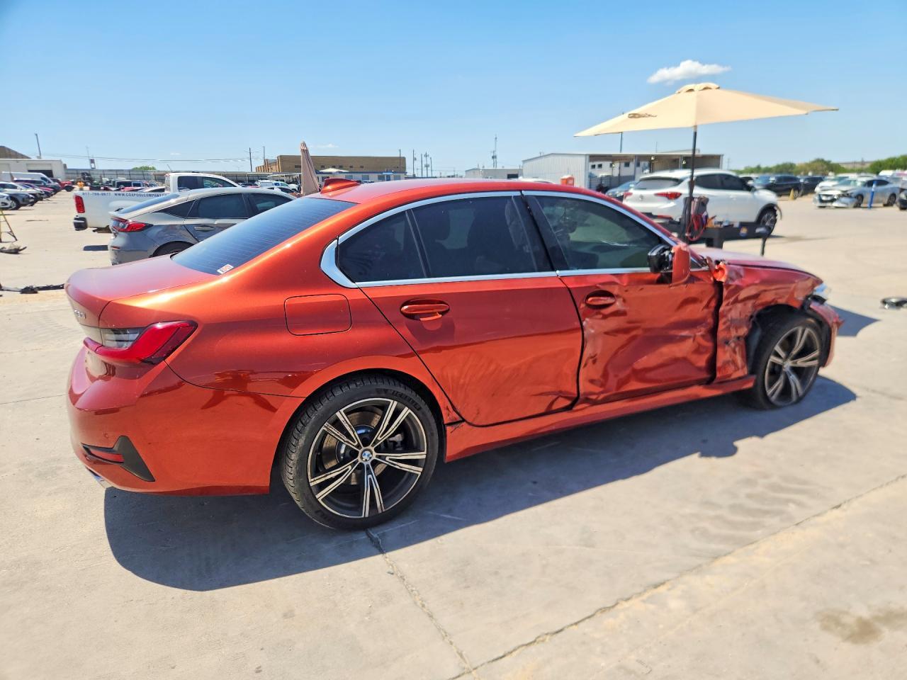2021 BMW 330I - zdjęcie 3